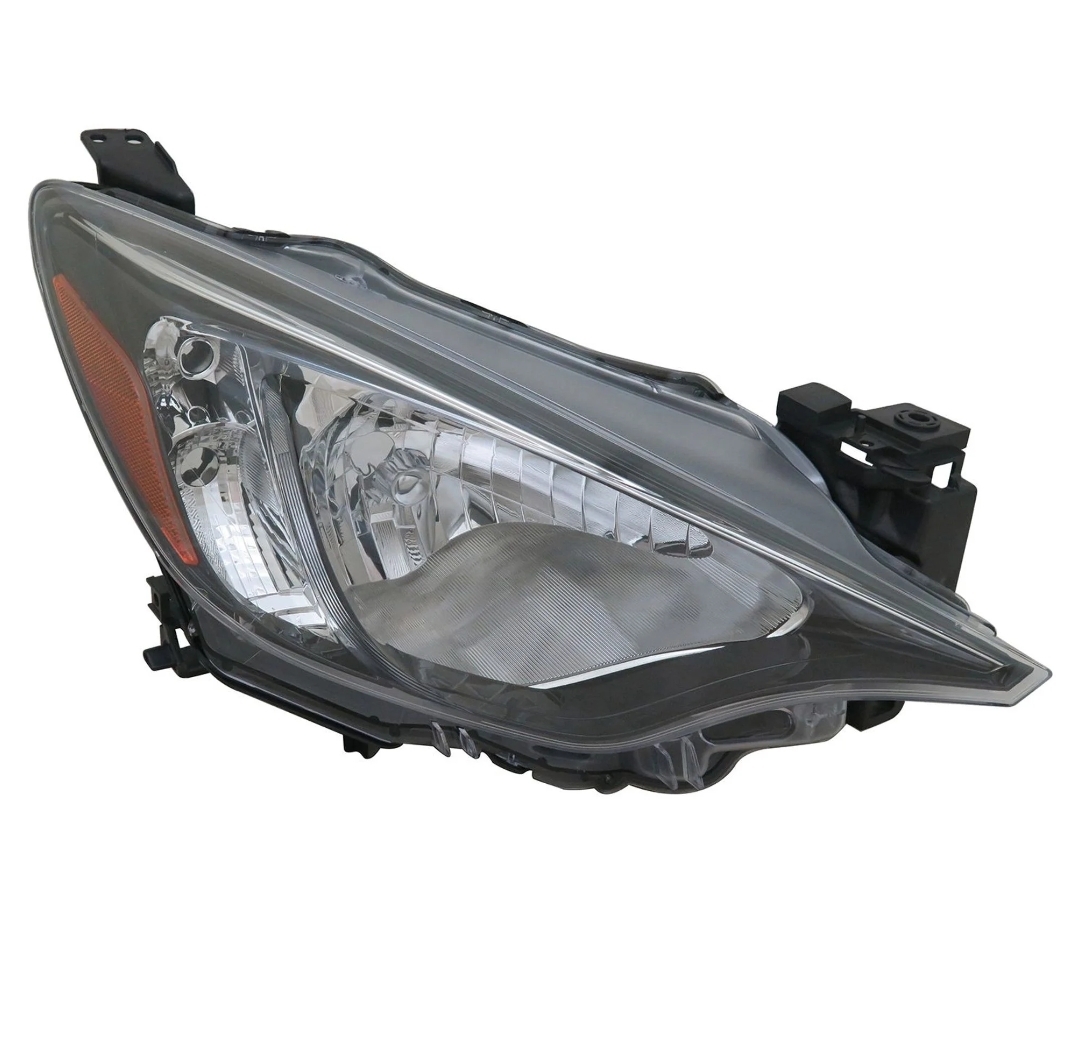 Yaris Sedan 2016-2020 Derecho